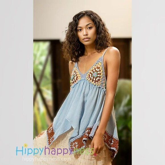 POL Swing Top light blue with crocheted granny squares size Small NWT - Picture 3 of 10